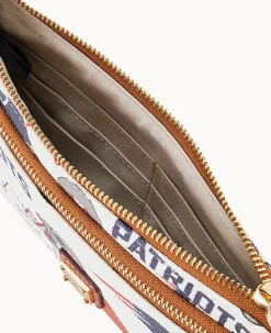 NFL Patriots Double Zip Wristlet