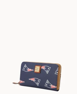 NFL Patriots Large Zip Around Wristlet