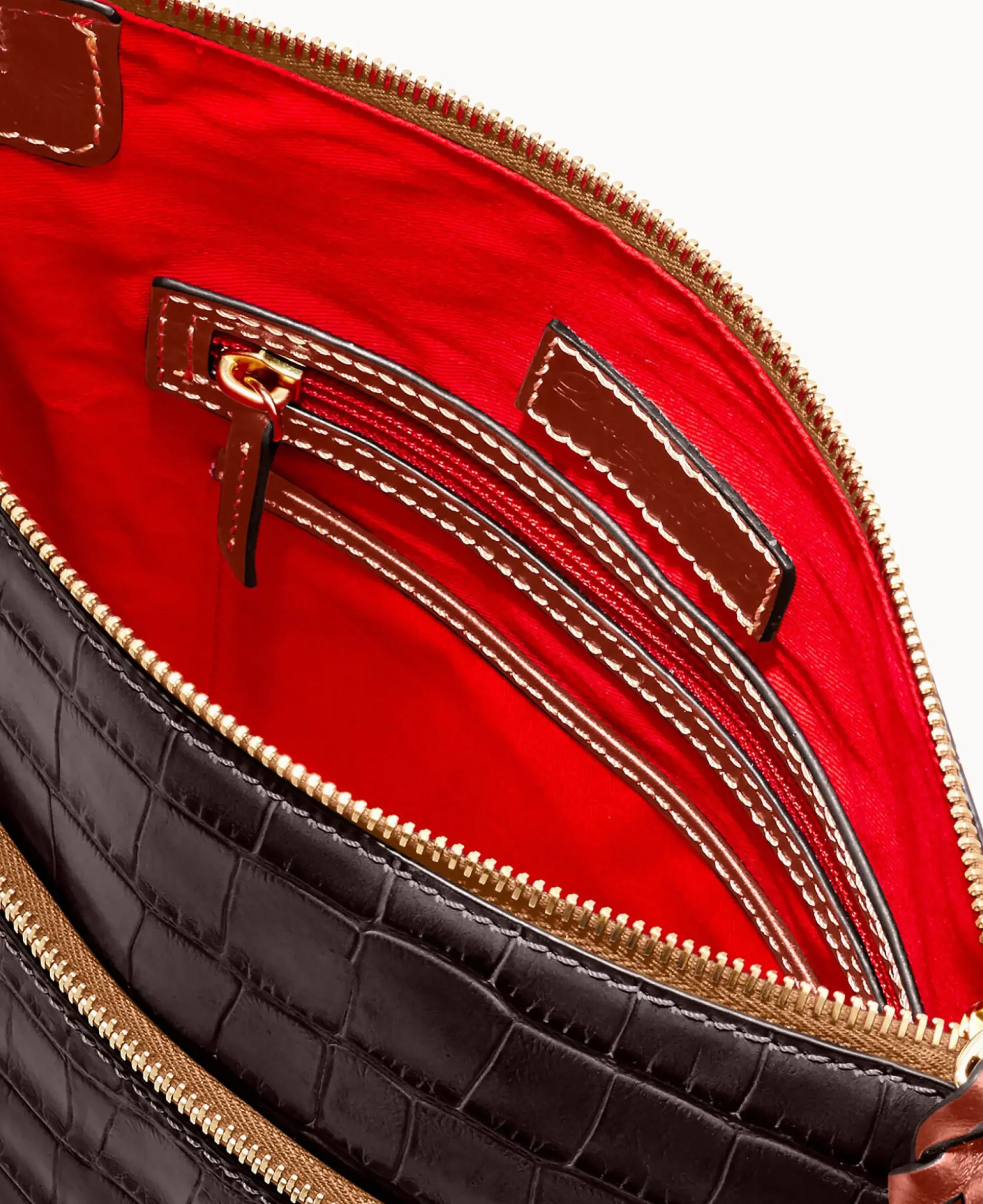 Oakdale Crossbody