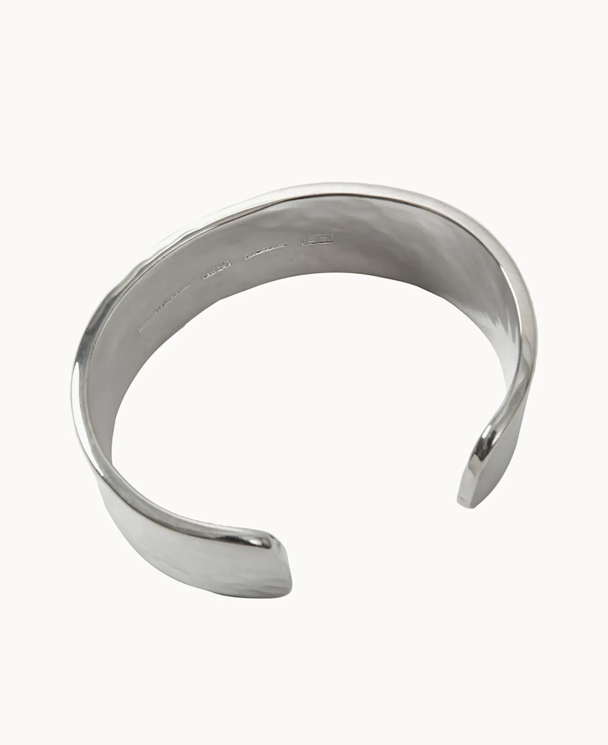 Old Newbury Crafters Bangle 1"