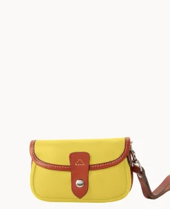 Oncour Cabriolet Flap Wristlet