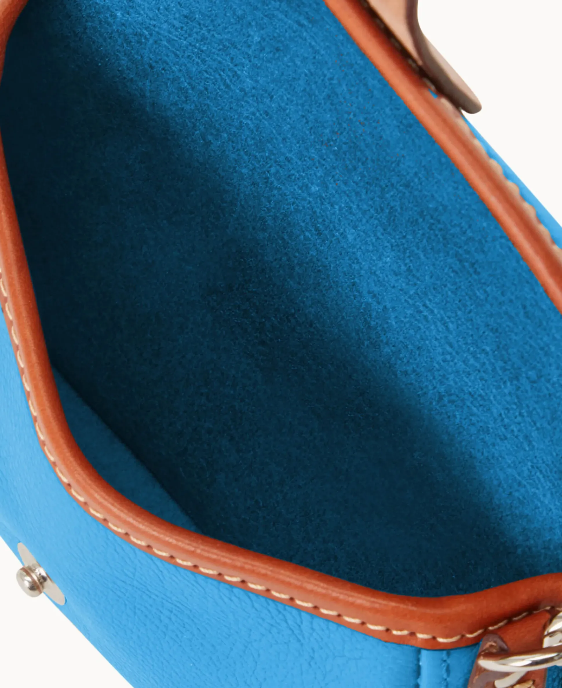 Oncour Twist Flap Wristlet
