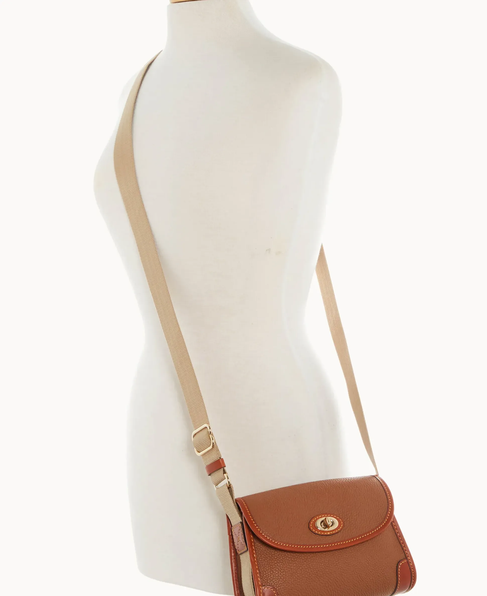 Pebble Grain 20 Crossbody