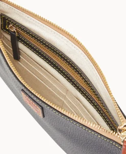 Pebble Grain Large Wristlet