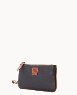 Pebble Grain Medium Wristlet