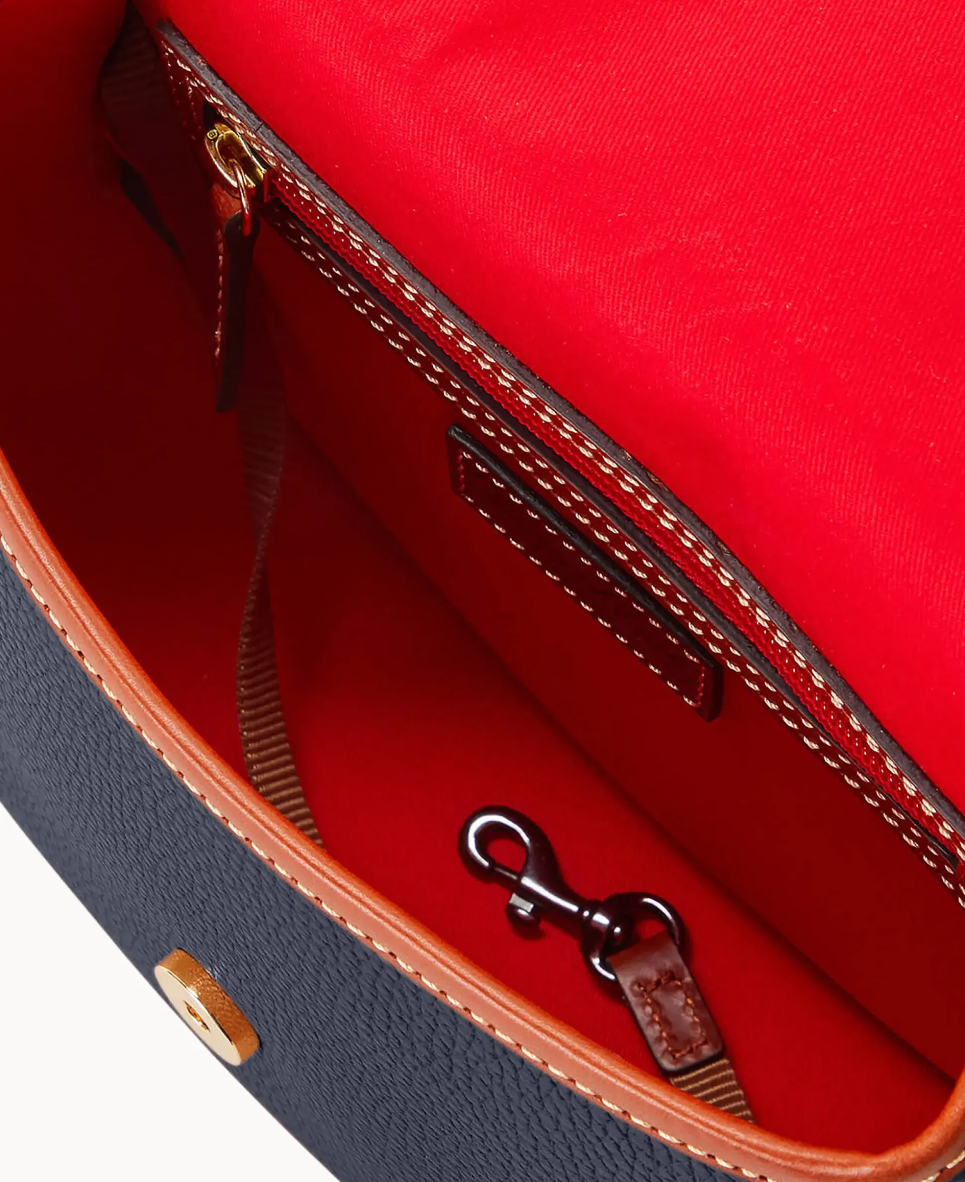 Pebble Grain Saddle Bag