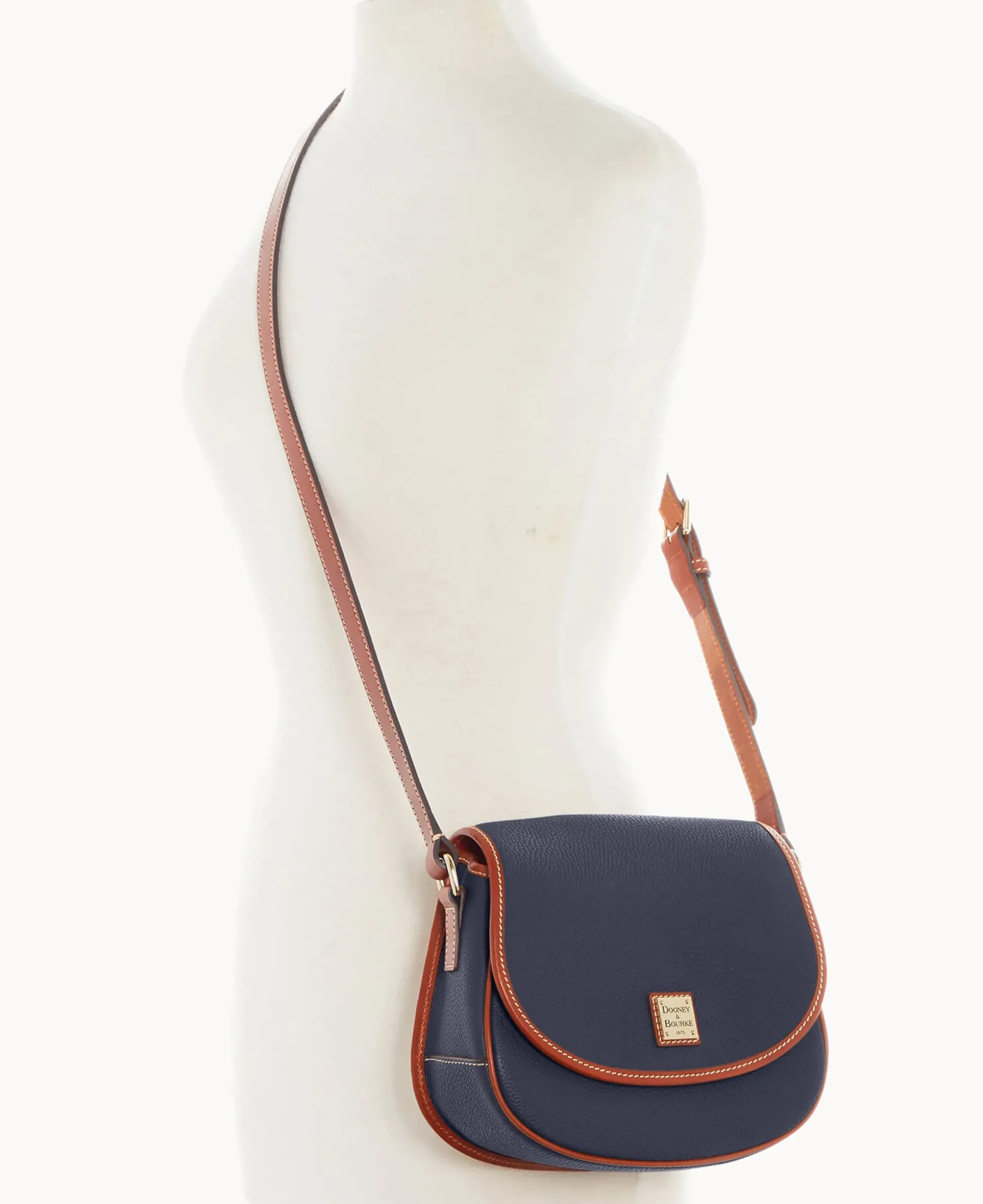Pebble Grain Saddle Bag
