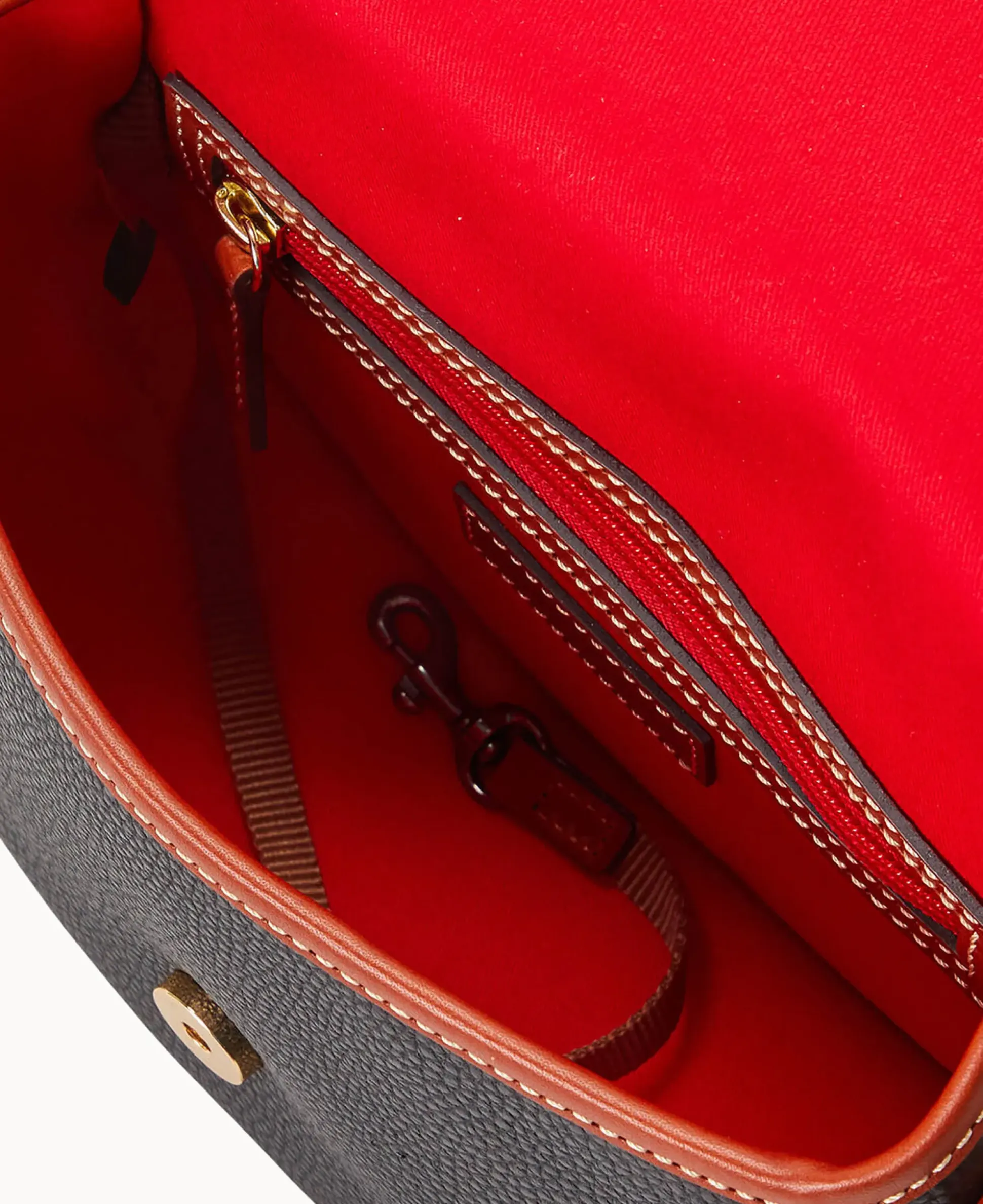 Pebble Grain Saddle Bag