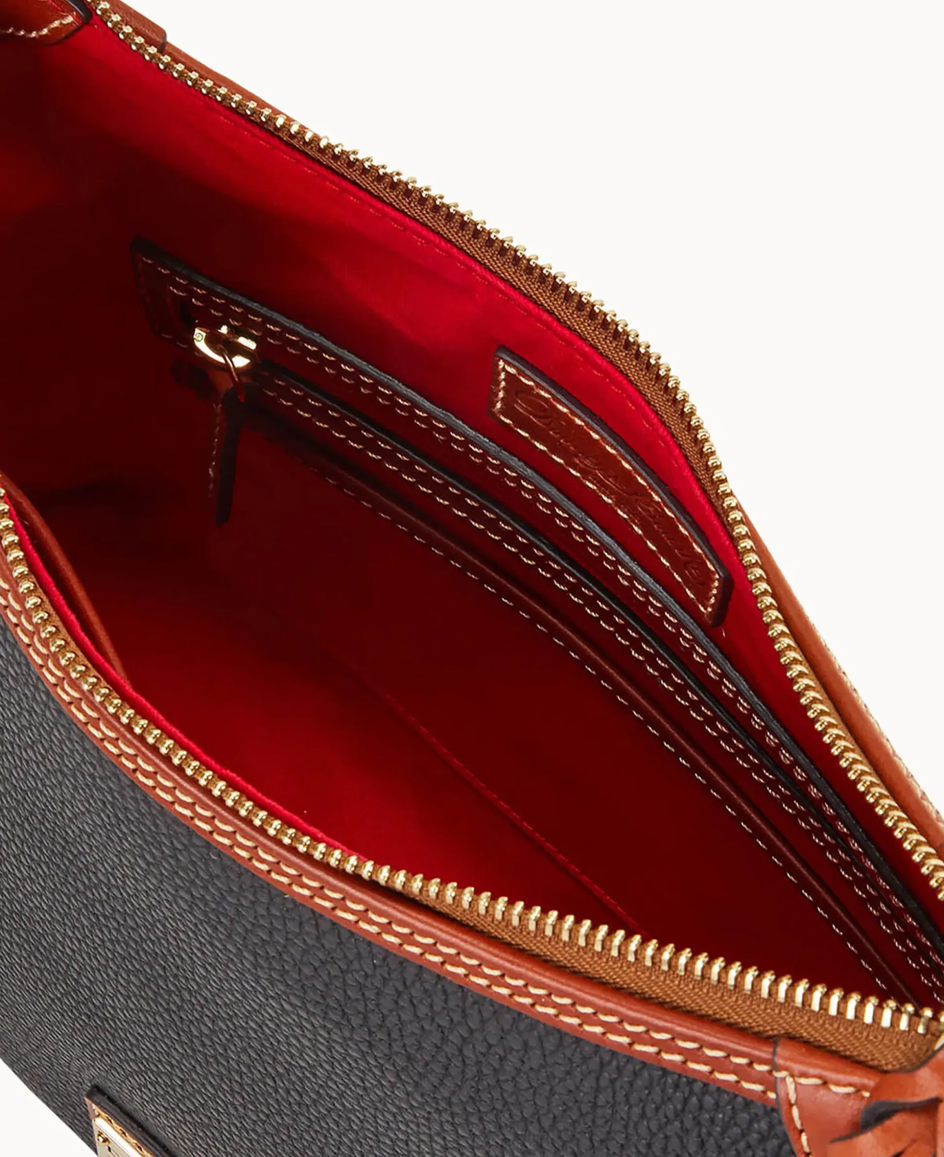 Pebble Grain Small Hobo