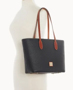 Pebble Grain Tote With Medium Wristlet
