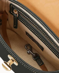 Pebble Turnlock Flap Saddle