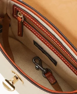 Pebble Turnlock Flap Saddle